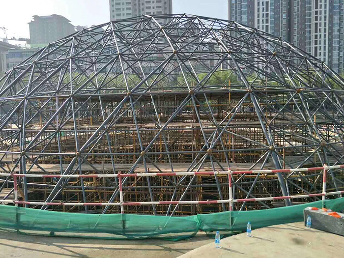 华蓥球形网架钢结构施工